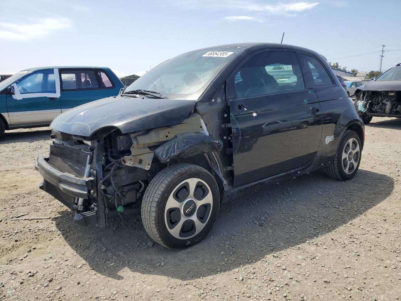 2017 Fiat 500 Electric Copart, lot number: 58864585, vin: 3C3CFFGE5HT524117. Thumbnail 1