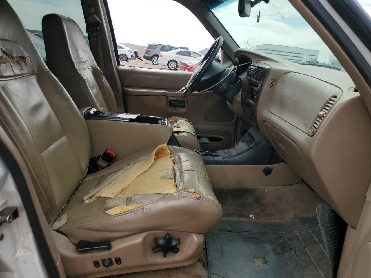 2000 Mercury Mountaineer Copart, lot number: 58248535, vin: 4M2ZU86P9YUJ34258. Thumbnail 7