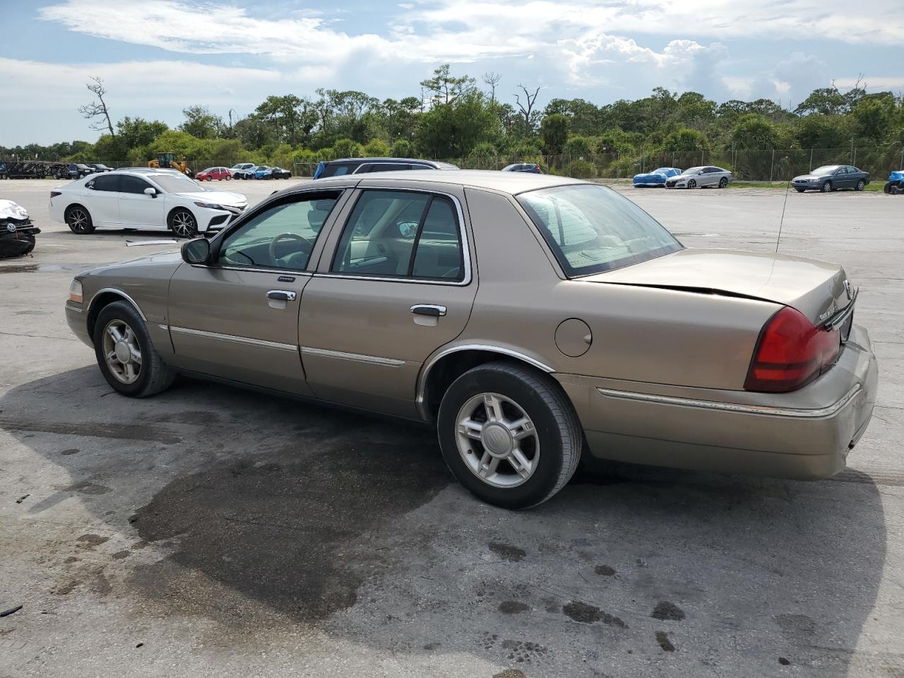 2005 Mercury Grand Marquis Ls Copart, lot number: 59090125, vin: 2MEHM75W85X671842. Thumbnail 2