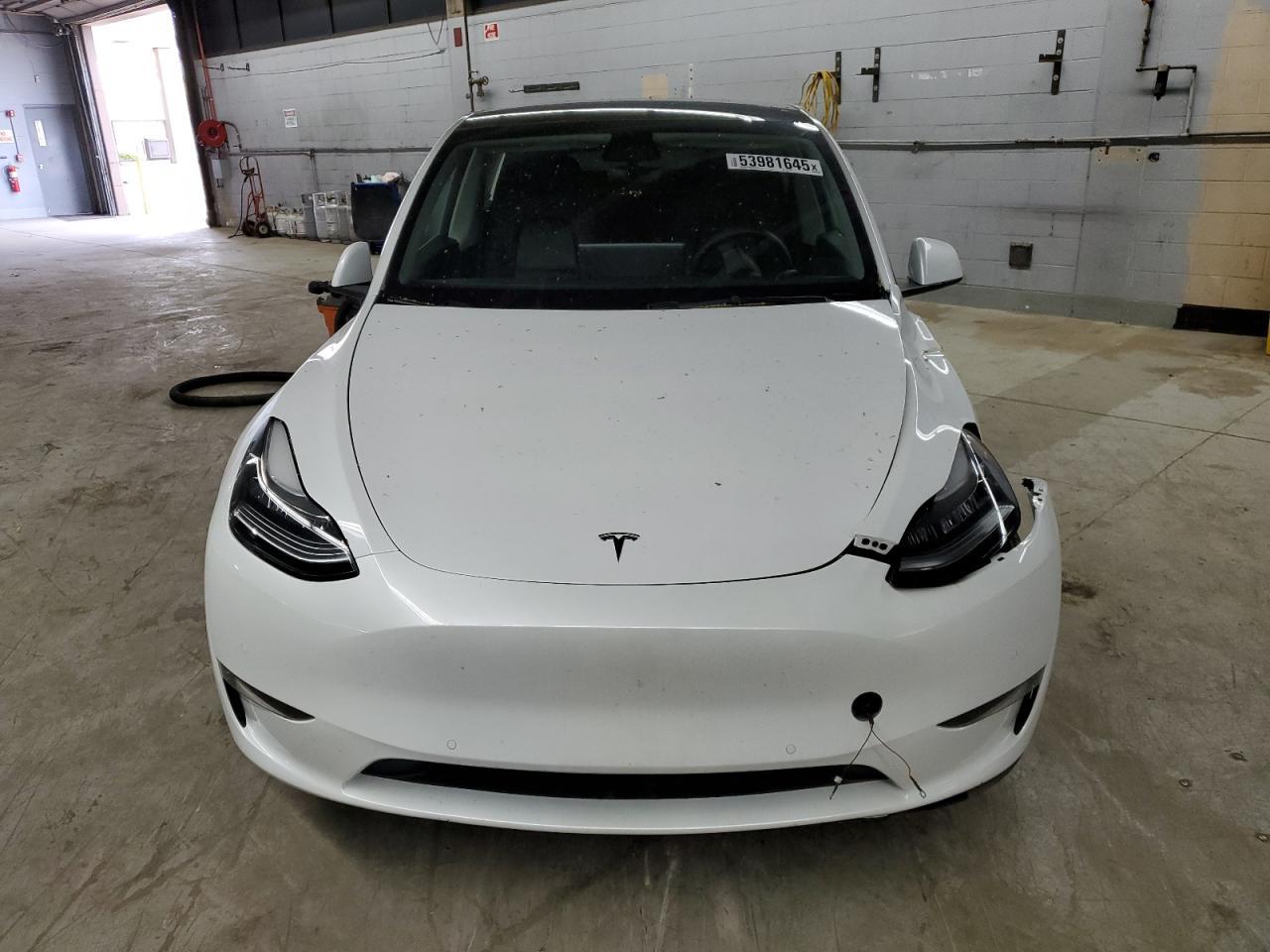 2022 Tesla Model Y Copart, lot number: 53981645, vin: 7SAYGDEE5NF315866. Thumbnail 5