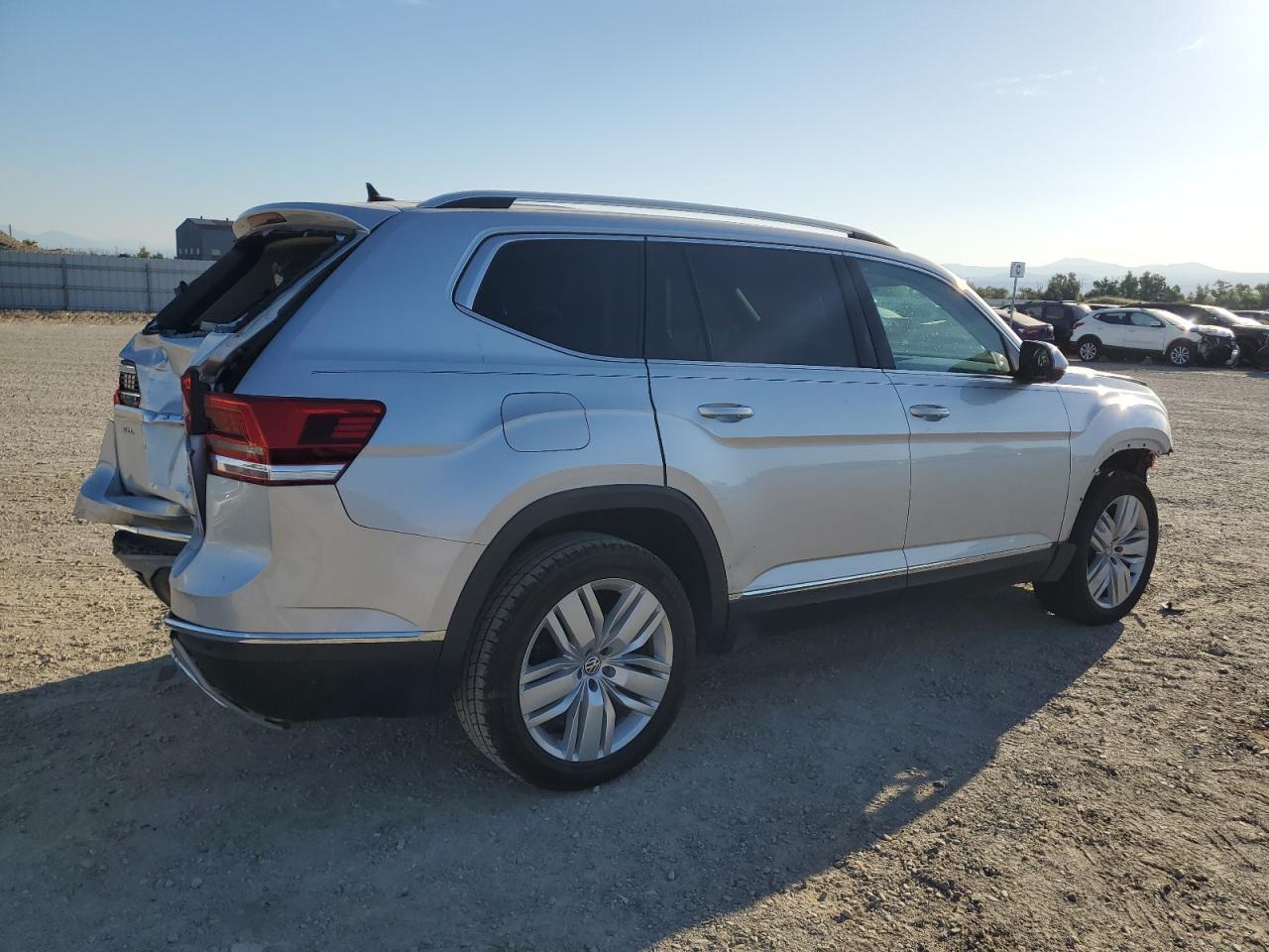 2018 Volkswagen Atlas Sel Premium Copart, lot number: 59015685, vin: 1V2NR2CA1JC597993. Thumbnail 3