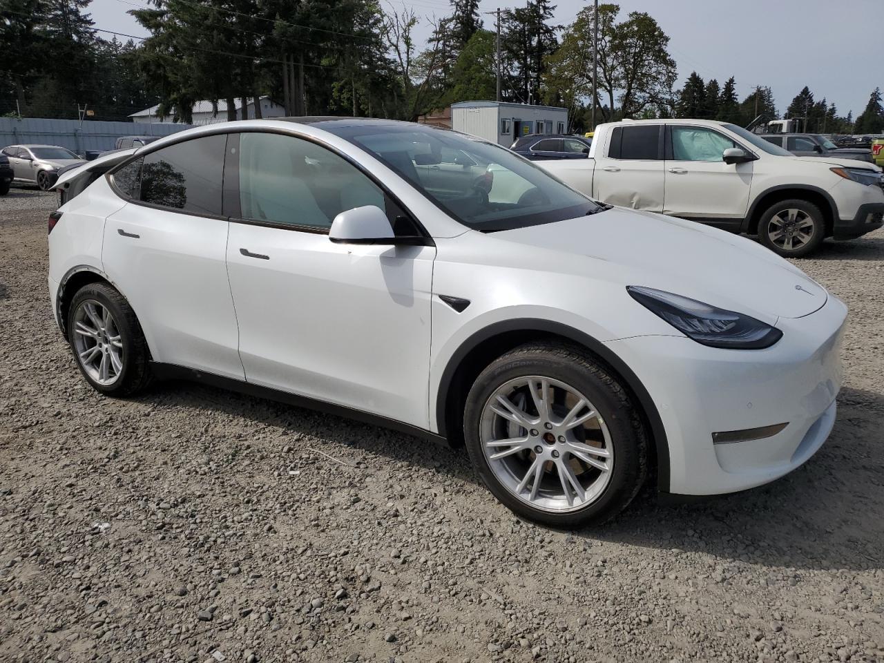 2020 Tesla Model Y Copart, lot number: 54888215, vin: 5YJYGDEF2LF006357. Thumbnail 4