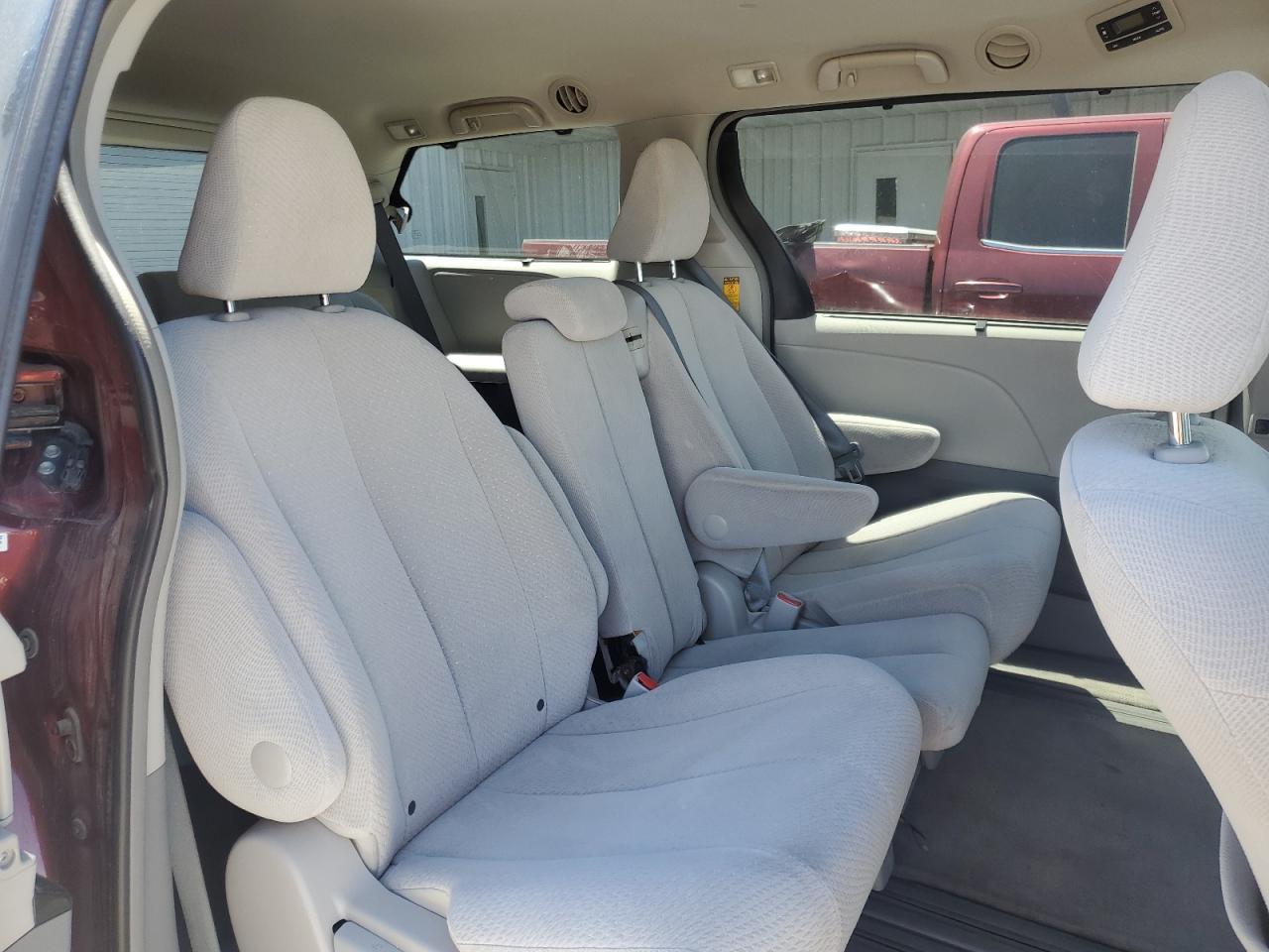 2014 Toyota Sienna Le Copart, lot number: 56601545, vin: 5TDKK3DC7ES462827. Thumbnail 11