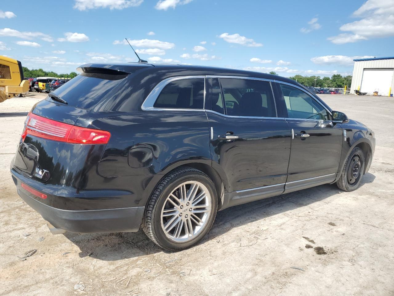 2013 Lincoln Mkt Copart, lot number: 57329075, vin: 2LMHJ5AT8DBL51605. Thumbnail 3