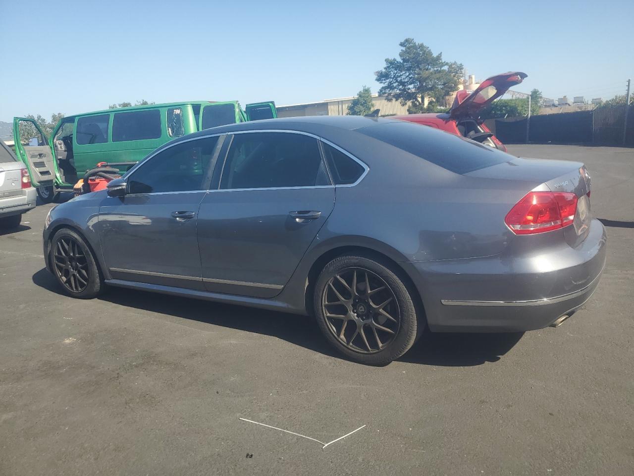 2012 Volkswagen Passat Sel Copart, lot number: 55703235, vin: 1VWCP7A3XCC104036. Thumbnail 2