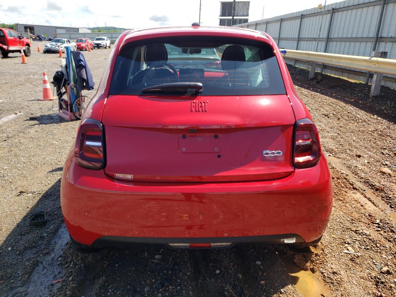 2024 Fiat 500 E Red Copart, lot number: 56752225, vin: ZFAFFAA45RX206538. Thumbnail 6