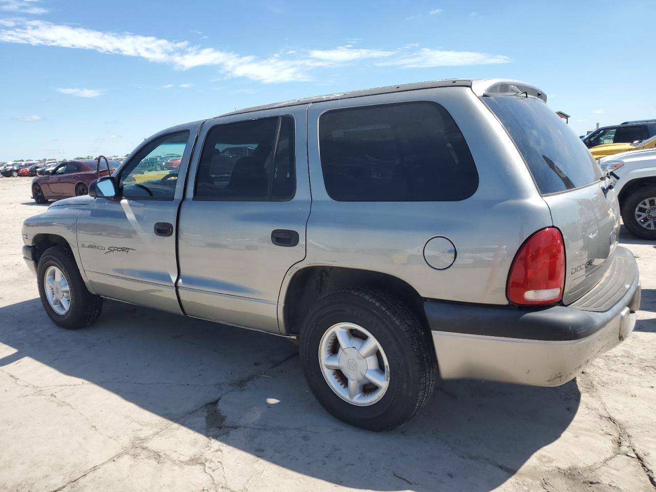 2000 Dodge Durango Copart, lot number: 56235745, vin: 1B4HR28Y8YF251207. Thumbnail 2