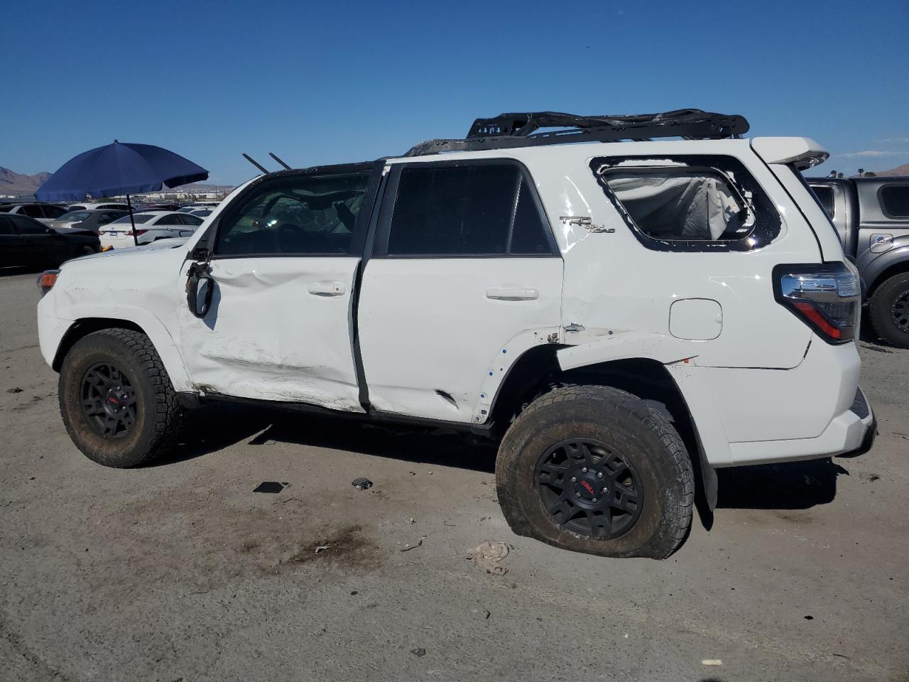 2020 Toyota 4Runner Sr5/Sr5 Premium Copart, lot number: 56561115, vin: JTEBU5JR2L5810319. Thumbnail 2