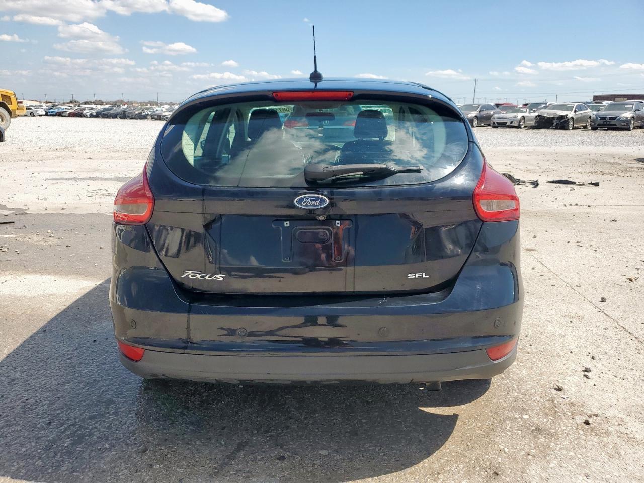 2017 Ford Focus Sel Copart, lot number: 56712805, vin: 1FADP3M20HL340467. Thumbnail 6