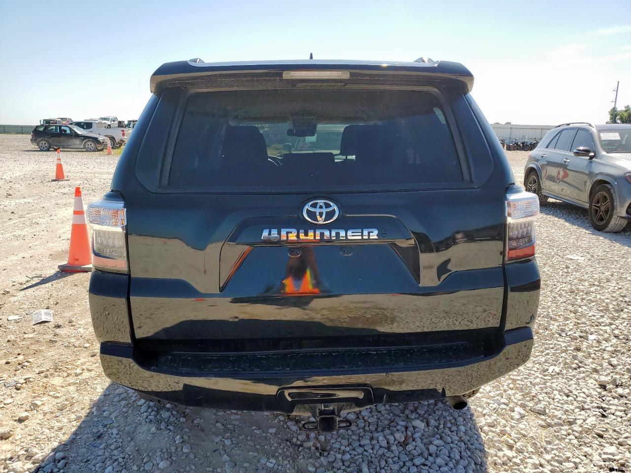 2022 Toyota 4Runner Sr5 Copart, lot number: 58379665, vin: JTEEU5JR5N5260419. Thumbnail 6