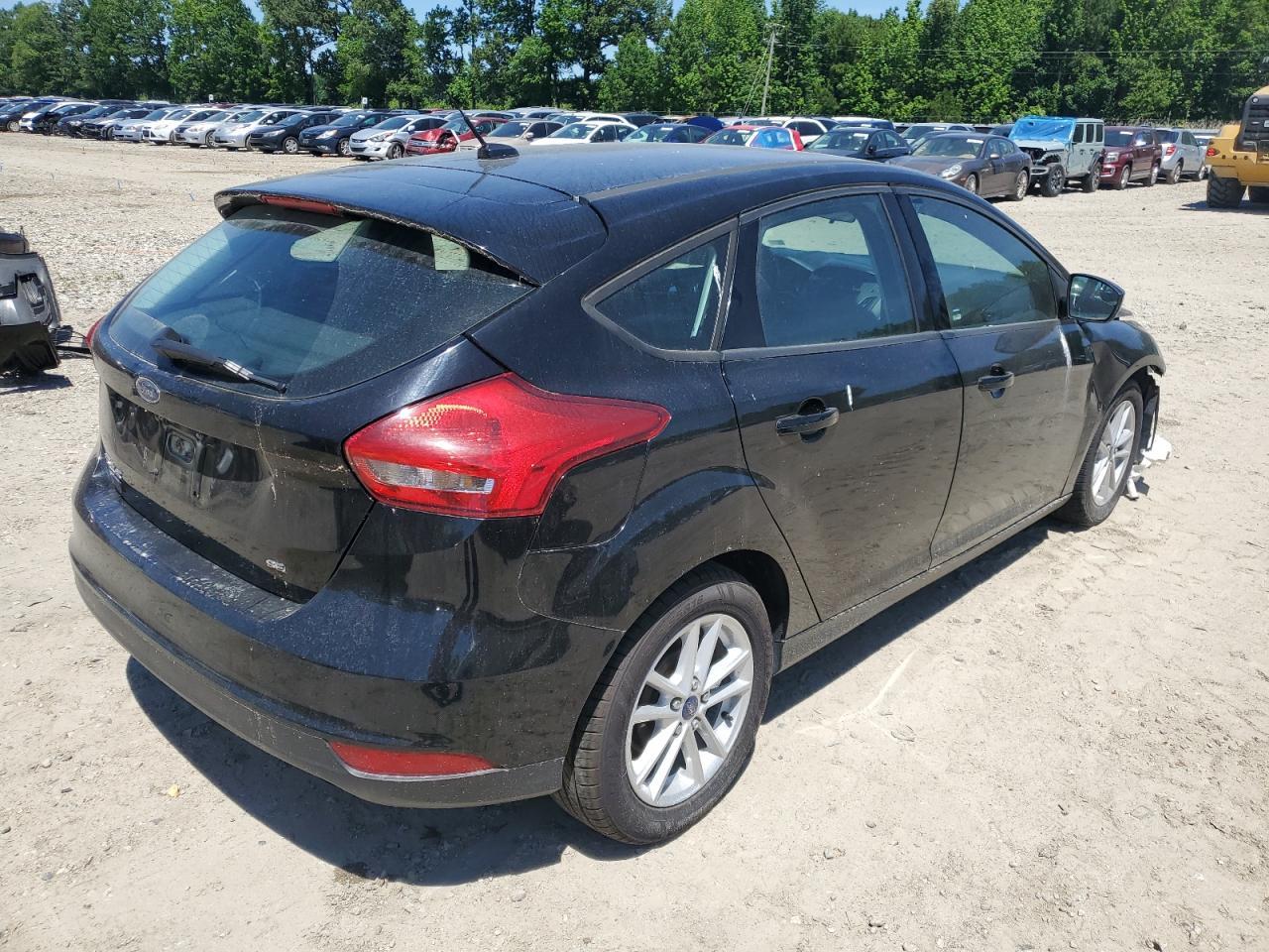2018 Ford Focus Se Copart, lot number: 56282615, vin: 1FADP3K24JL206053. Thumbnail 3
