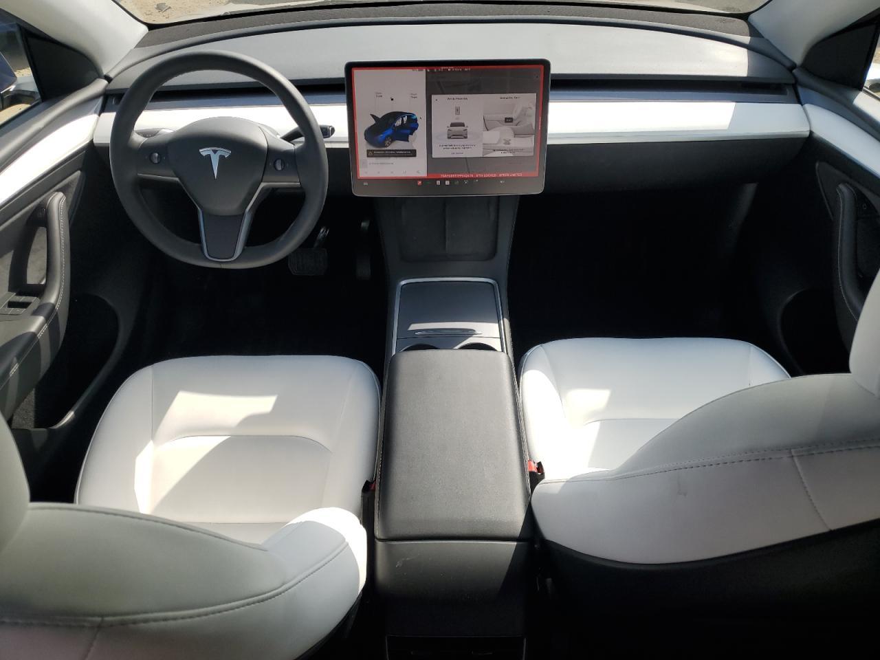 2023 Tesla Model Y Copart, lot number: 55983305, vin: 7SAYGDEE7PF942474. Thumbnail 8