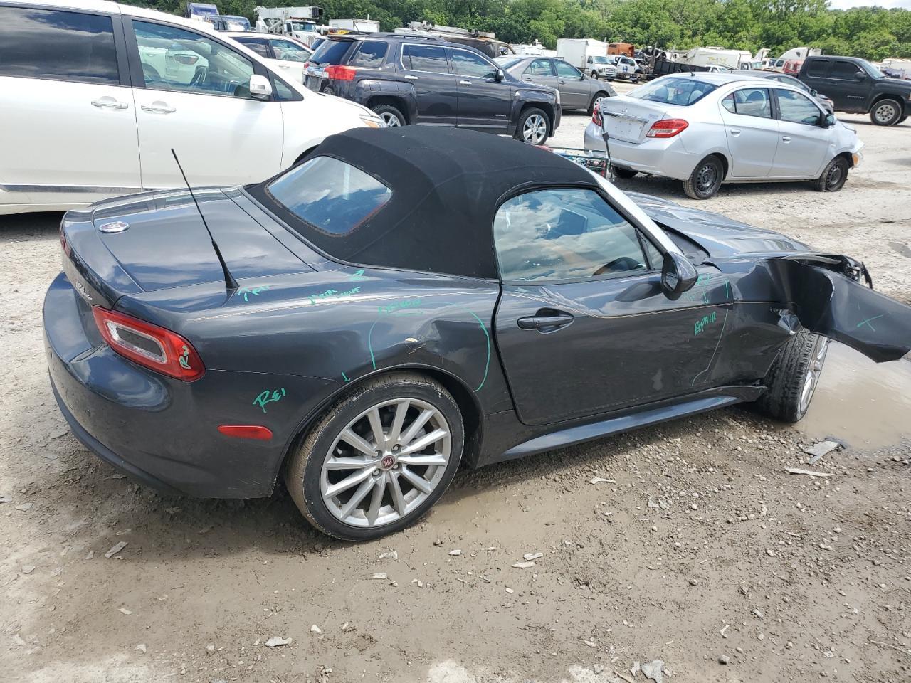 2017 Fiat 124 Spider Classica Copart, lot number: 57253905, vin: JC1NFAEK4H0103516. Thumbnail 3