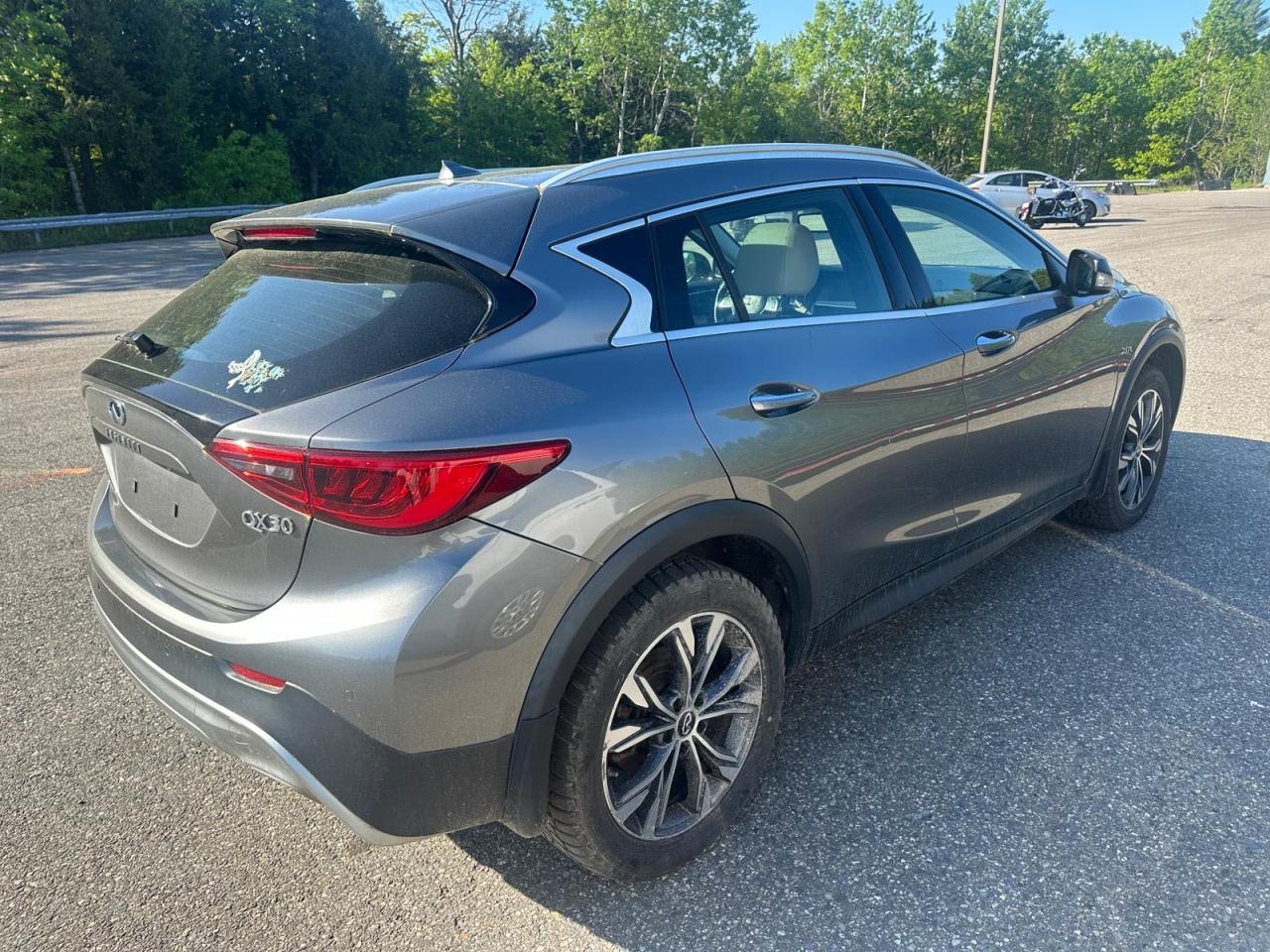 2018 Infiniti Qx30 Base Copart, lot number: 59198265, vin: SJKCH5CR1JA049133. Thumbnail 4