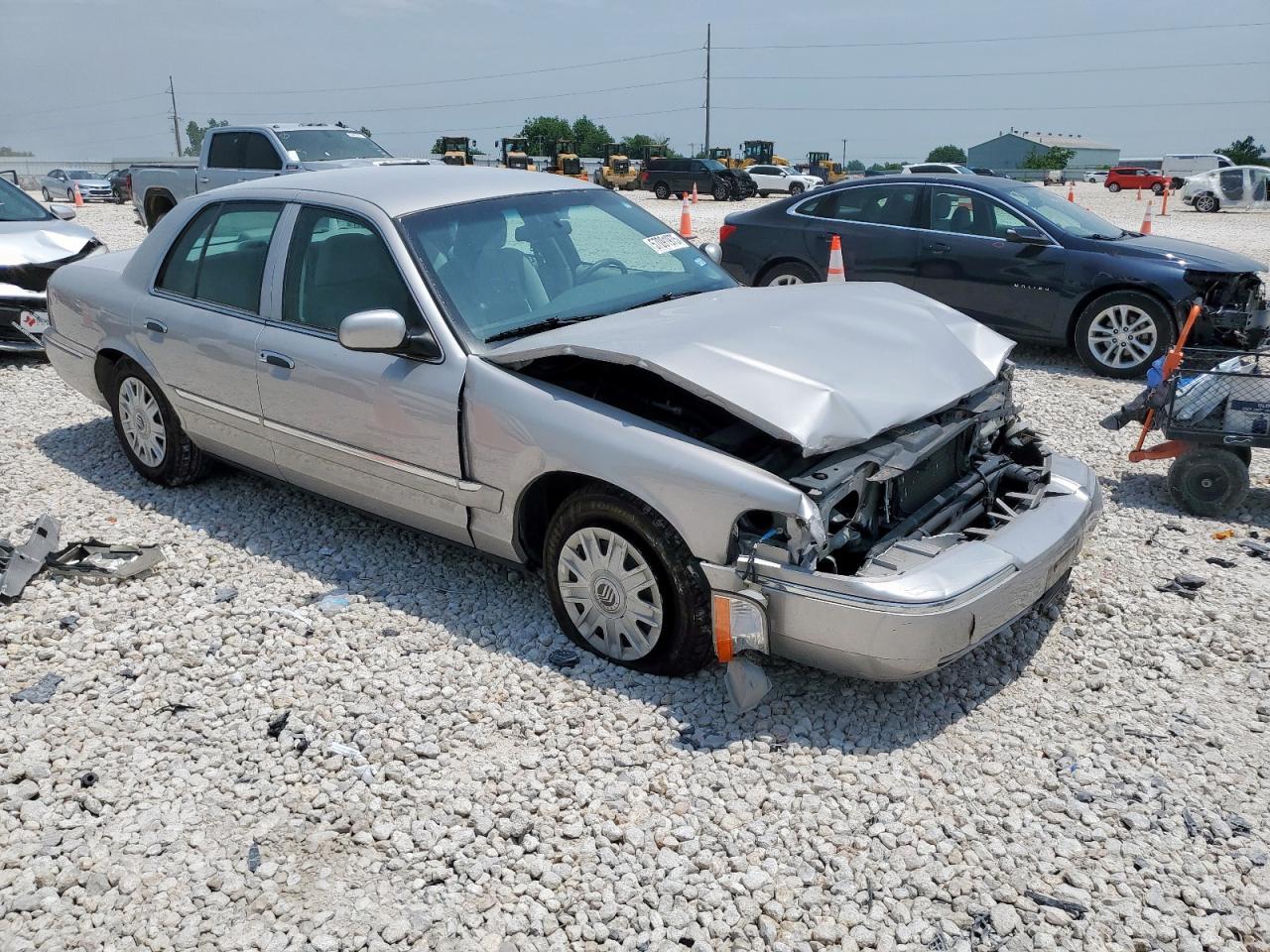 2004 Mercury Grand Marquis Gs Copart, lot number: 57091975, vin: 2MEFM74W94X683389. Thumbnail 4