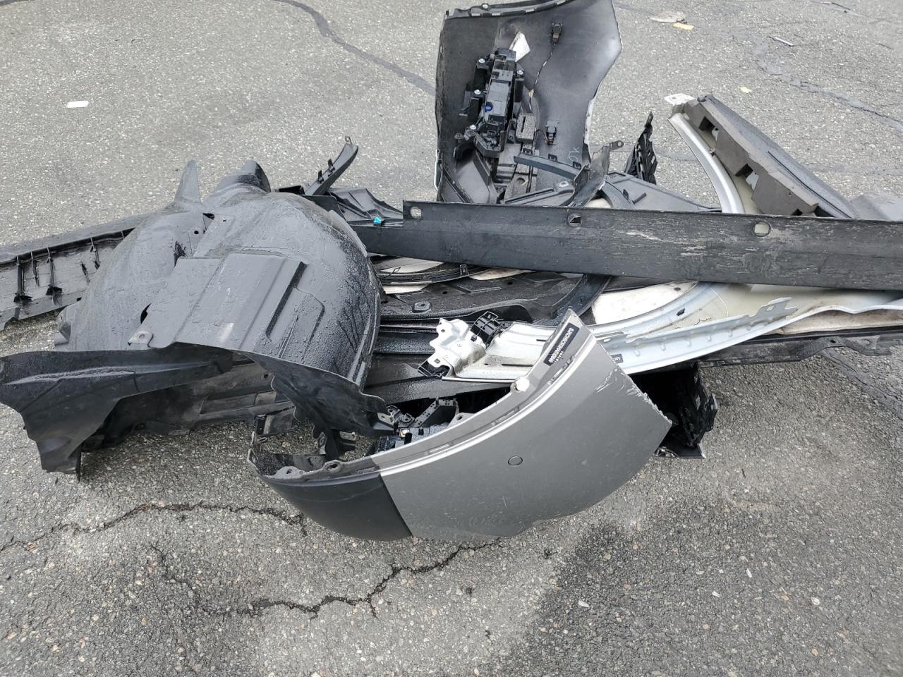 2017 Infiniti Qx30 Base Copart, lot number: 58078455, vin: SJKCH5CR3HA032649. Thumbnail 13