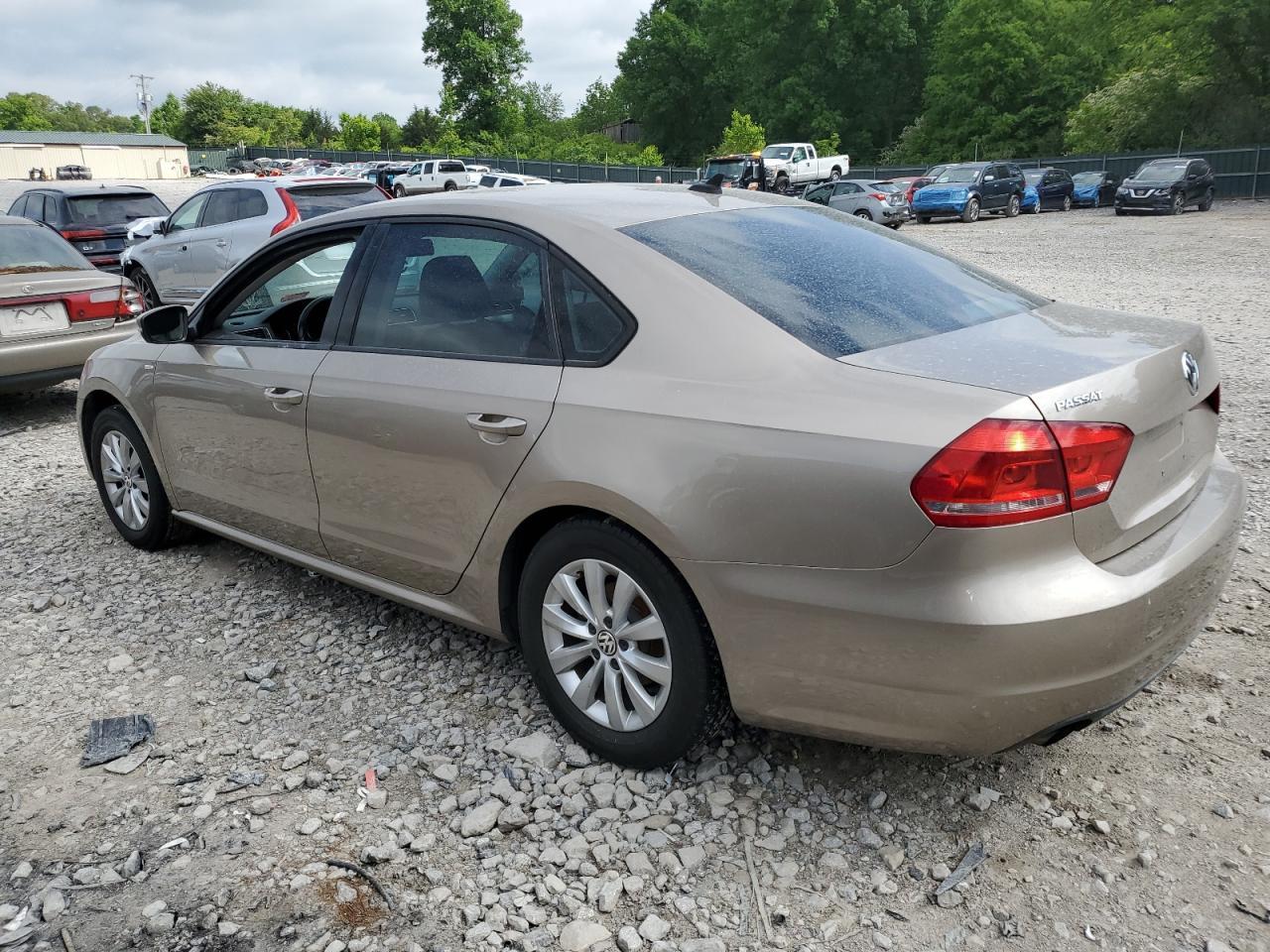 2015 Volkswagen Passat S Copart, lot number: 56024905, vin: 1VWAS7A3XFC035732. Thumbnail 2