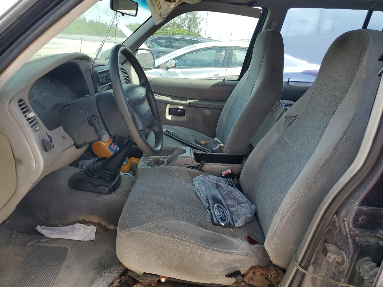 2000 Ford Explorer Xls Copart, lot number: 58766885, vin: 1FMZU62X6YZB94402. Thumbnail 7