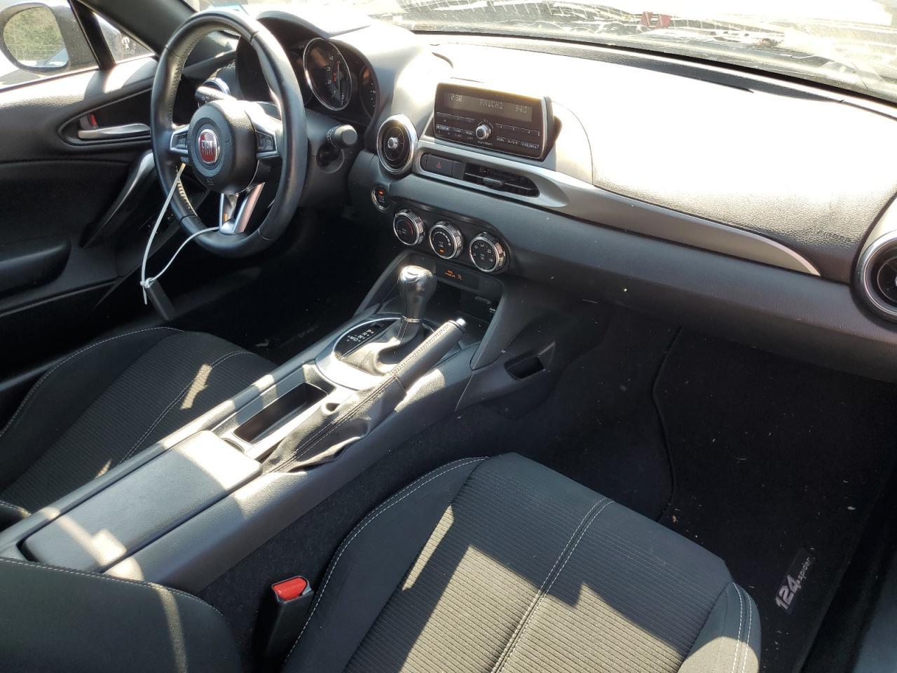 2017 Fiat 124 Spider Classica Copart, lot number: 69865014, vin: JC1NFAEK0H0128364. Thumbnail 8