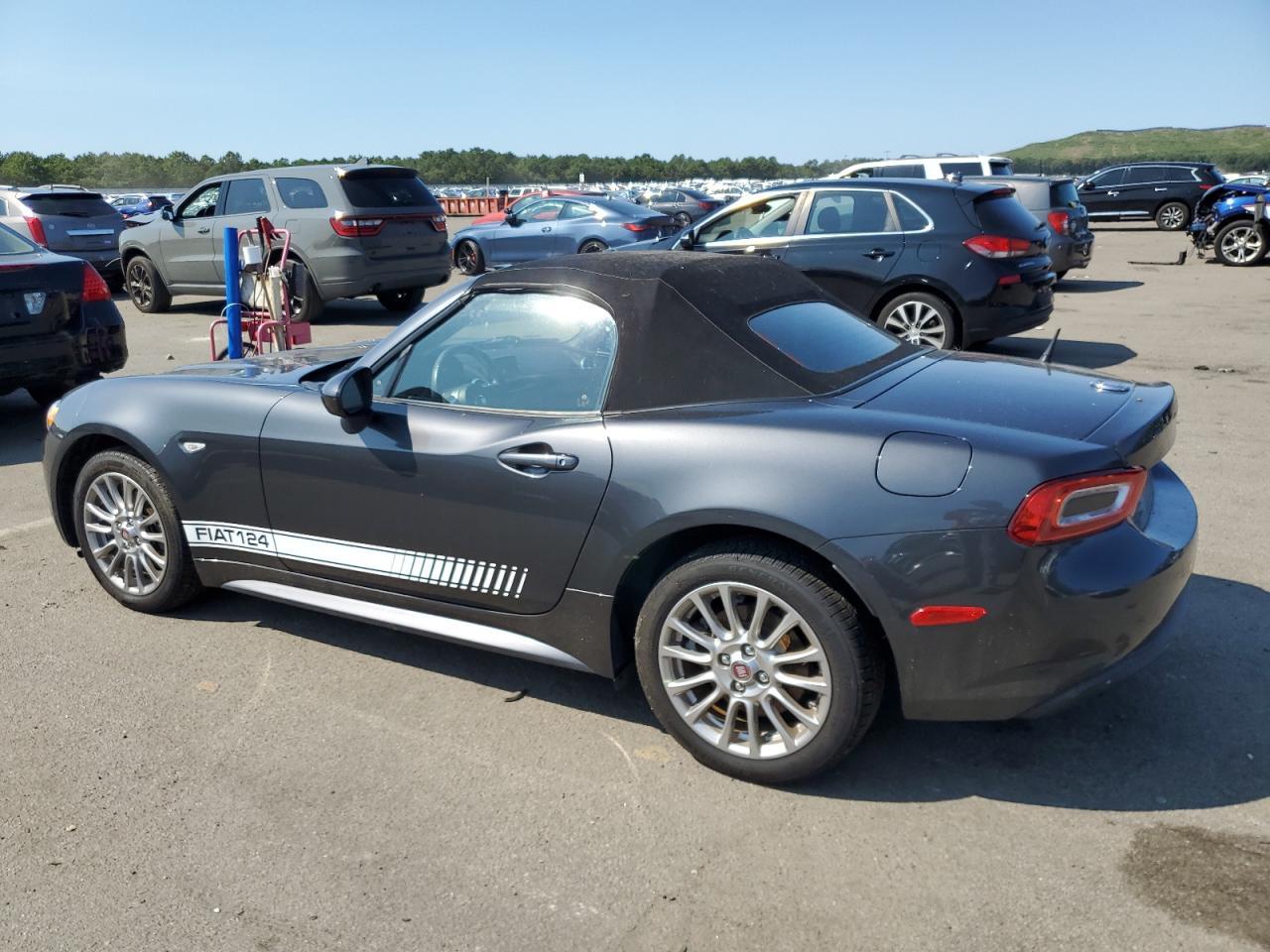 2017 Fiat 124 Spider Classica Copart, lot number: 69865014, vin: JC1NFAEK0H0128364. Thumbnail 2