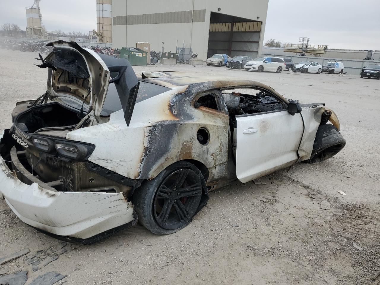 2019 Chevrolet Camaro Zl1 Copart, lot number: 82206794, vin: 1G1FJ1R67K0125271. Thumbnail 3