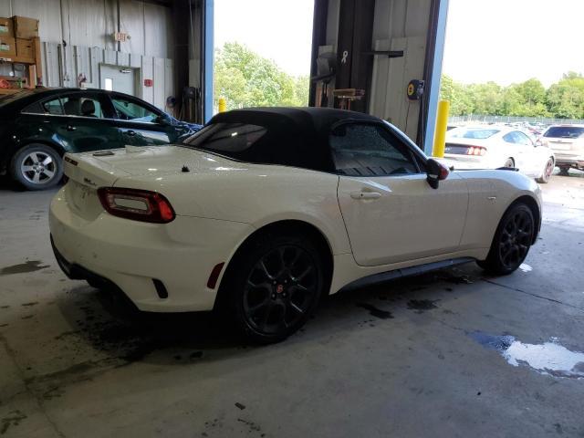 2019 FIAT 124 SPIDER CLASSICA Copart, lot number: 55827453, vin: JC1NFAEK0K0142238. Thumbnail 3