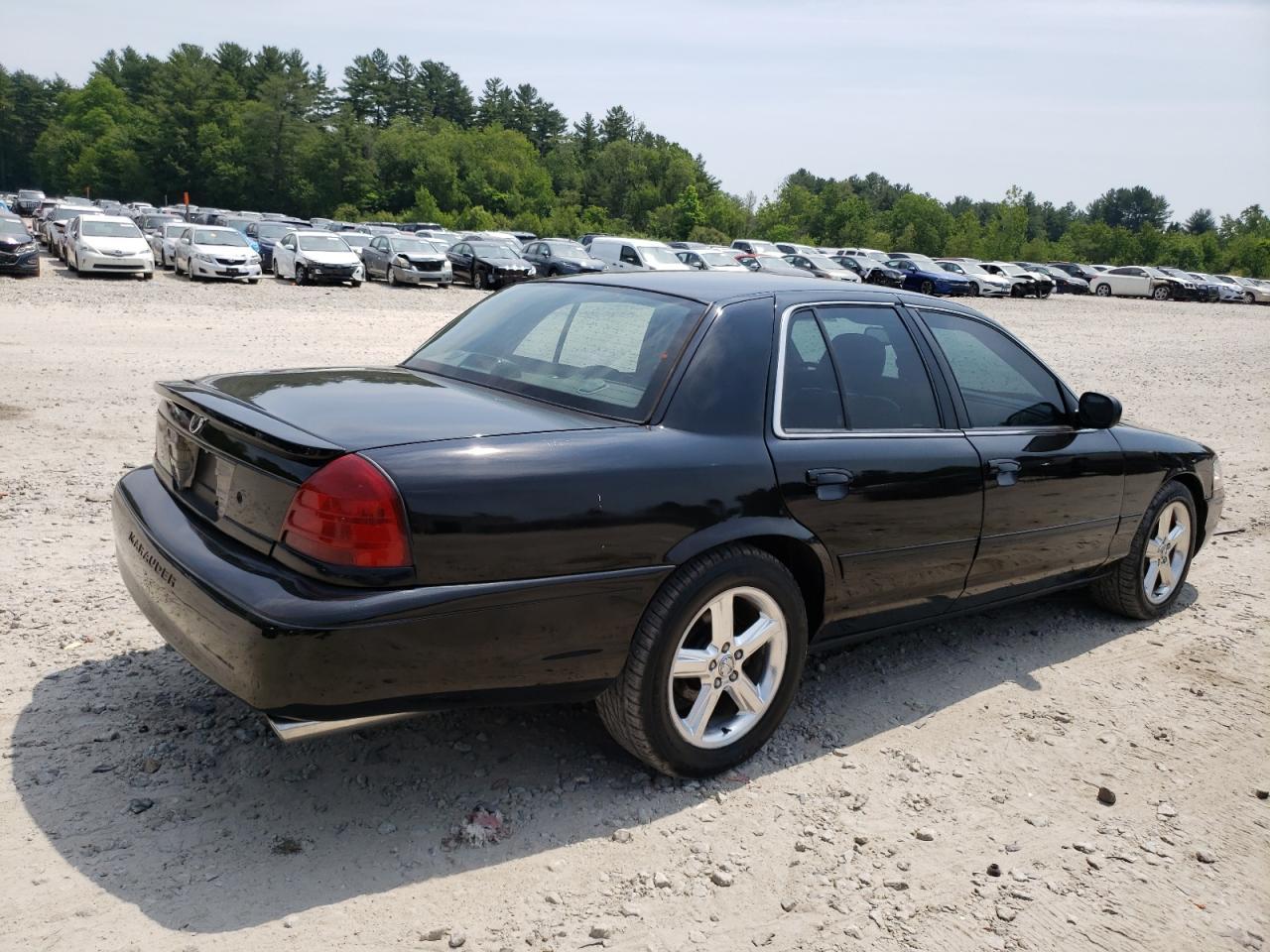 2003 MERCURY MARAUDER Copart, lot number: 60078824, vin: 2MEHM75V73X615122. Thumbnail 3