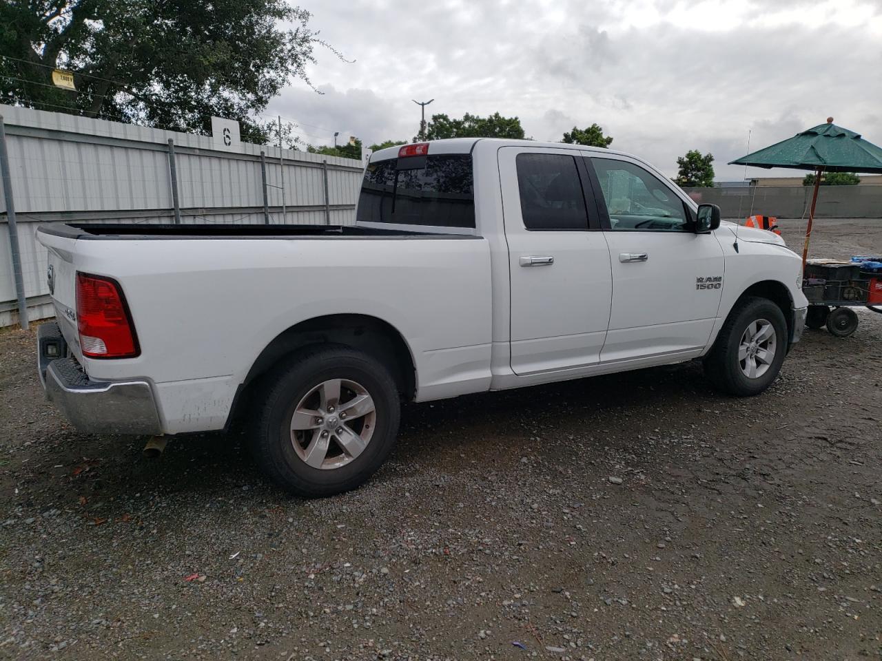 2017 RAM 1500 SLT Copart, lot number: 65013083, vin: 1C6RR7GG5HS583441. Thumbnail 3