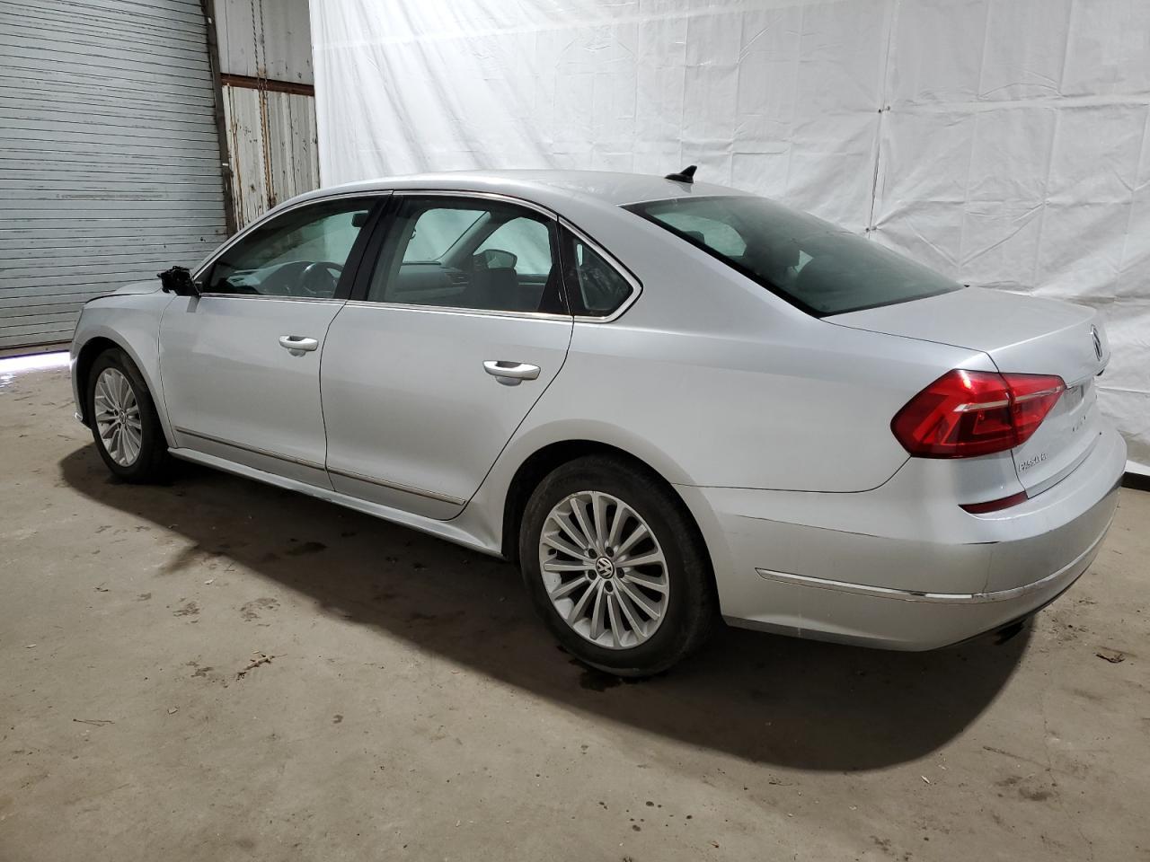 2016 VOLKSWAGEN PASSAT SE Copart, lot number: 42031724, vin: 1VWBT7A30GC020823. Thumbnail 2